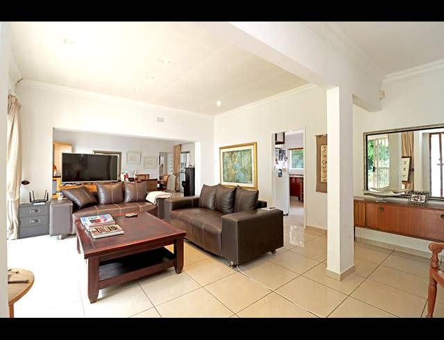 3 BEDROOM FREEHOLD FOR SALE IN HIGHLANDS NORTH